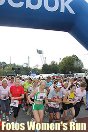 Reebok Women’s Run München 2009 am 12.09.2009. Über 2.000 Teilnehmerinnen am Womens Run im Olympiapark (©Foto. Martin Schmitz)